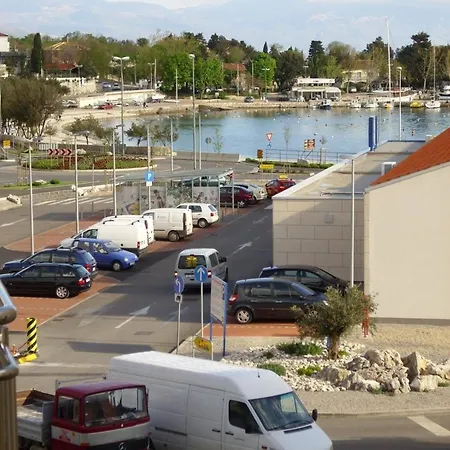 Gemuetliche Ferienwohnung In In Marina * ノヴィ・ヴィノドロスキー